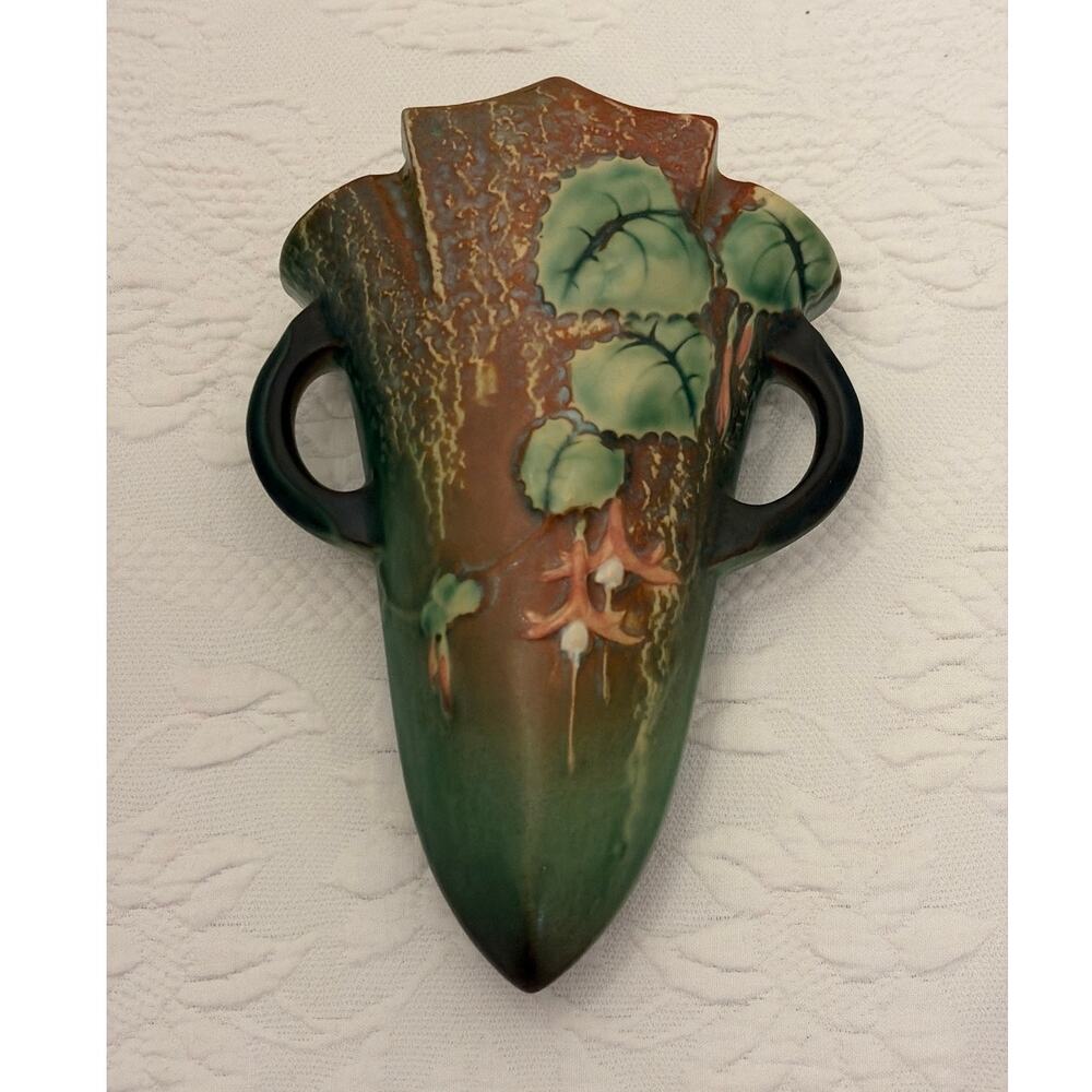 Roseville Fuchsia Green Vintage Art Pottery Ceramic Wall Pocket 1282-8 RARE chip